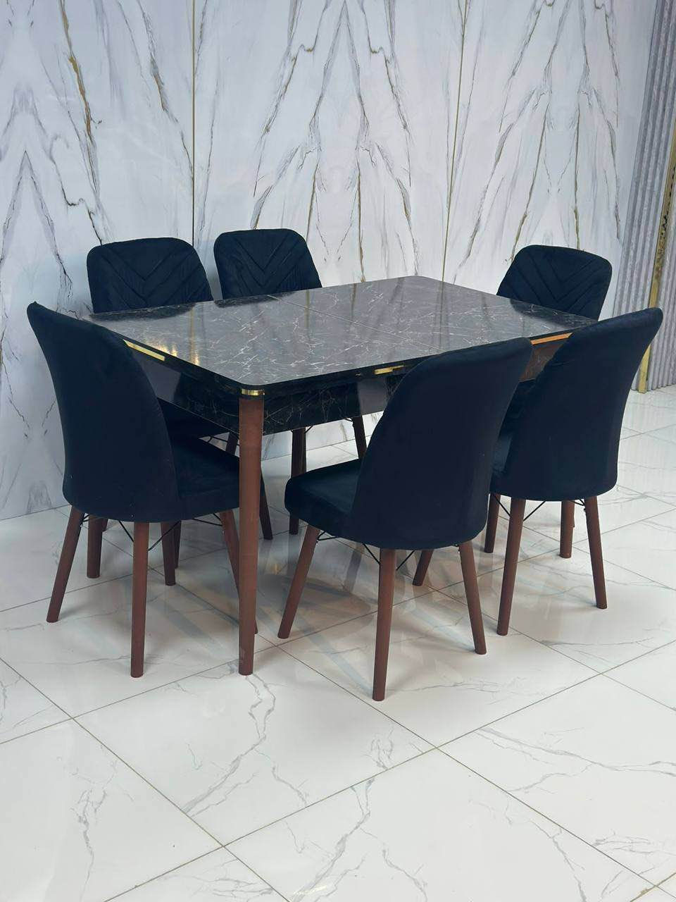 4 كرسي 70 في 110 ينفتح السلايد يصير 130 او 140 سم

ميز طعام ارجل خشب سطح خشب سلايد
6 كرسي 80 في 130 ينفتح السلايد يصير 160 او 170 سم المحمودية, بابل


**إذا كنت صاحب هذا الإعلان وتريد حذفه لأي سبب، رجاءا أرسل رسالة إلى الدعم الفني**