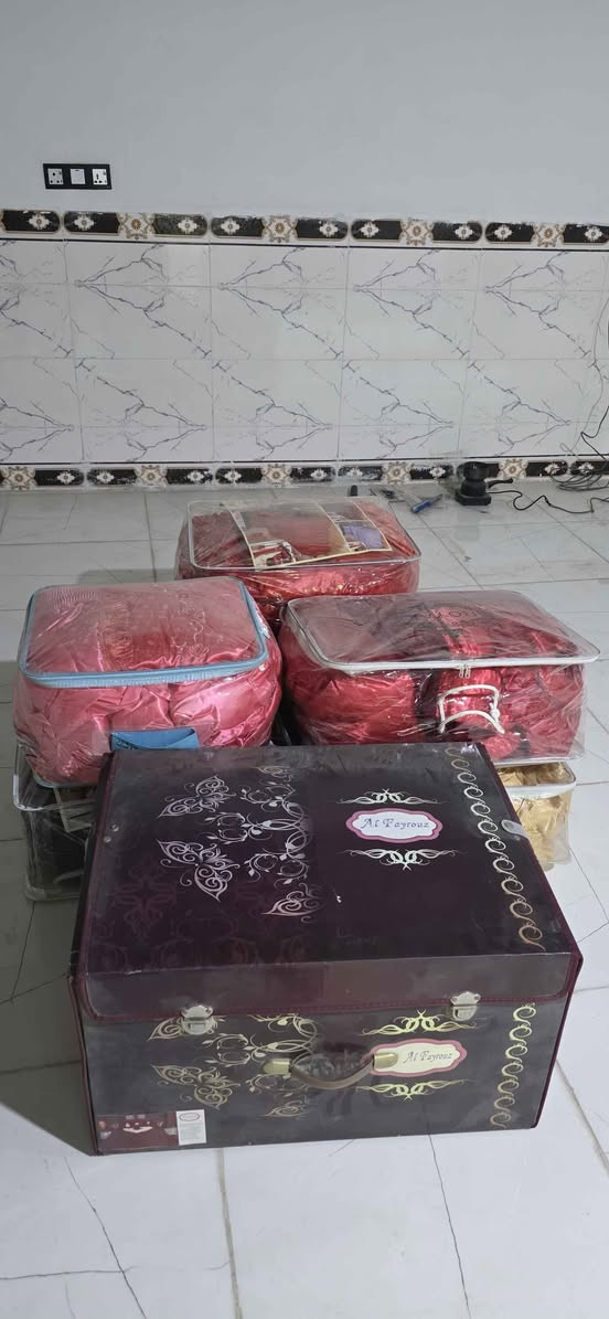 نزلات عدد ٧ بعدهن جدد للبيع السعر ٢٠٠ وبيهن مجال العنوان ابو الخصيب شارع الابطاح قرب مدرسه العراق 
‎0785 777 9306 ابو الخصيب, البصرة
