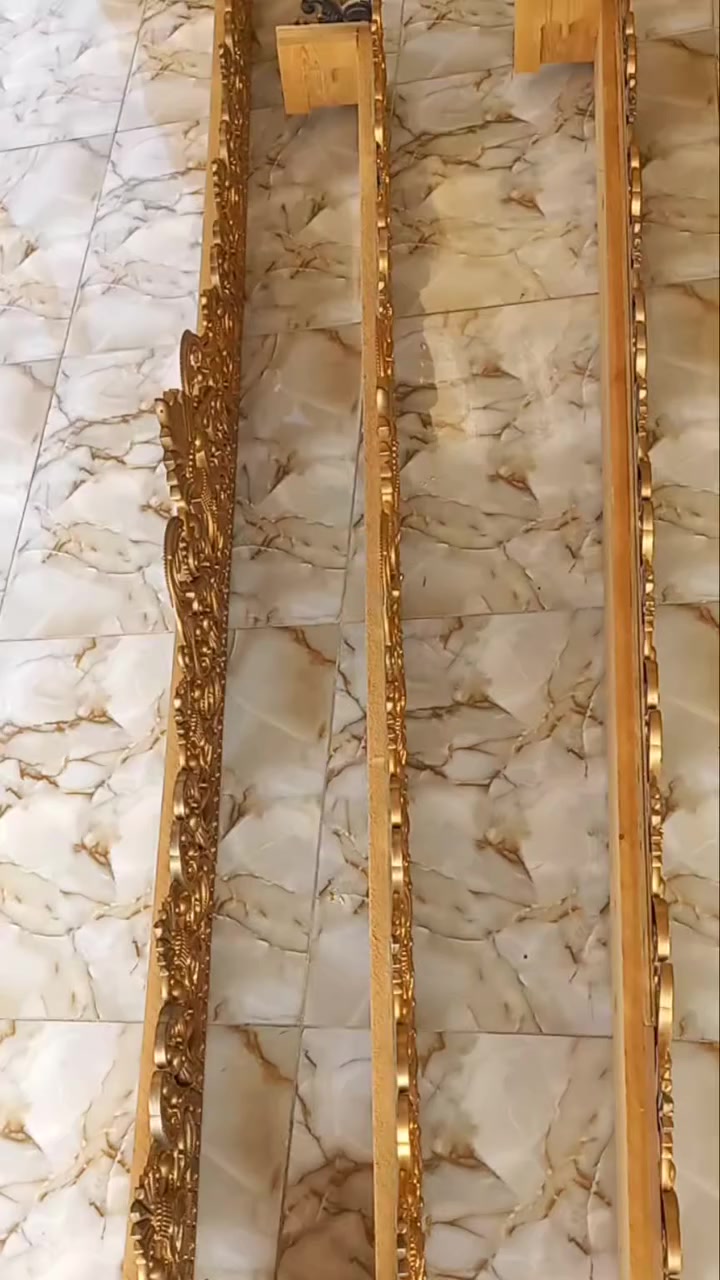 سكك بردات ٣ قطع نظيفات
قطعه ٣ متر    وقطعتين مترين وربع 
***********
