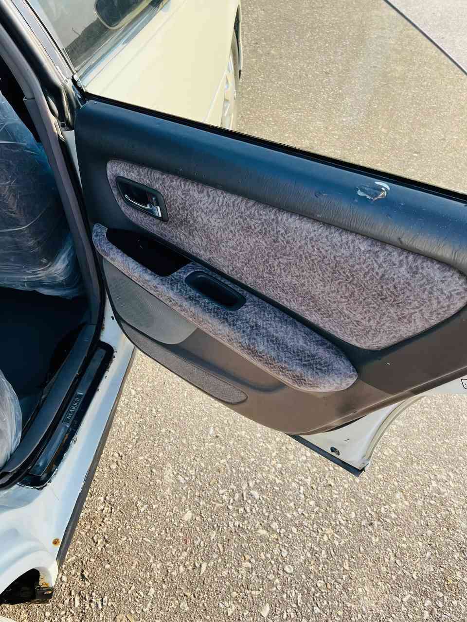 السلام عليكم مارك موديل 2000. سنويه باسمي رقم نكليزي قادسيه مكفوله كص ونقل جثه وضربه القويه غرفه جديده. حداديه 80/100 تبريدشغال لايت زنون عالي ناصي سستم صوت كامل توني شديته+تاب شاشه+دمام خلفي مكينه وكير مكفولات الكير توني شديته ويل كب كامل جديد. سنتر لوك فتح وقفل كهربائيات كلهن شغاله .قواعد ارقام ضوئيه. مكاني الديوانيه المهناويه رجاء رجاء الموشراي لايتصل ويضل بس يعامل. السعر 77 /***********
