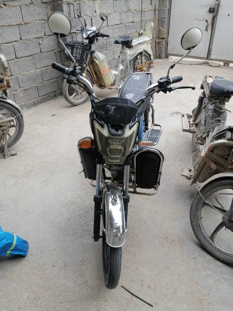 ماطور شحن للبيع *********** لسعر ٢٠٠
