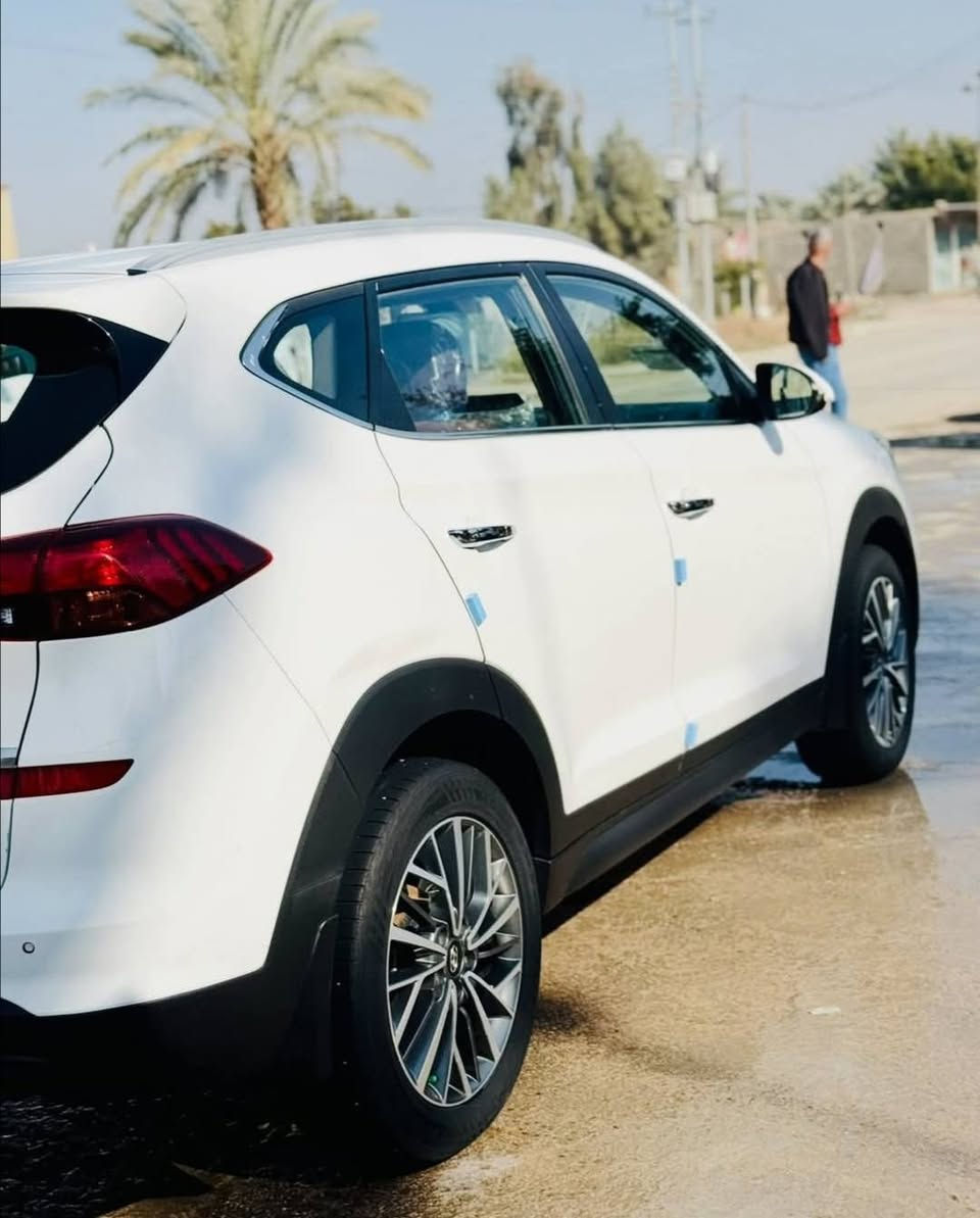 السلام عليكم للبيع او مراوًس
سورنتو ٢٠١٦ رقم بغداد دولي وارد امريكي بيه جاملغ وباب فول مواصفات سياره نضيفه وعليها ادامه كامله المواصفات:
بصمه 
بنوراما 
شاشه جبيره
سته سلندر 
سبعه راكب 
ثلاث قطع تبريد
ترحيب بل يدات
تدفئه بل كشنات
كشنات جلد
ويل كب كروم
اربعه جام اوتو
كشن السائق والصدر كهربائ
دفع رباعي AWD
اشاير بل مري 
مري شفط 
رادرات
بردات خلفيه
لايتات زنون 
حساسات
نظام ايكو وسبورت ونورمل
صندوق ذكي ينفتح عند الاقتراب 
السعر 160 للاستفسار***********
