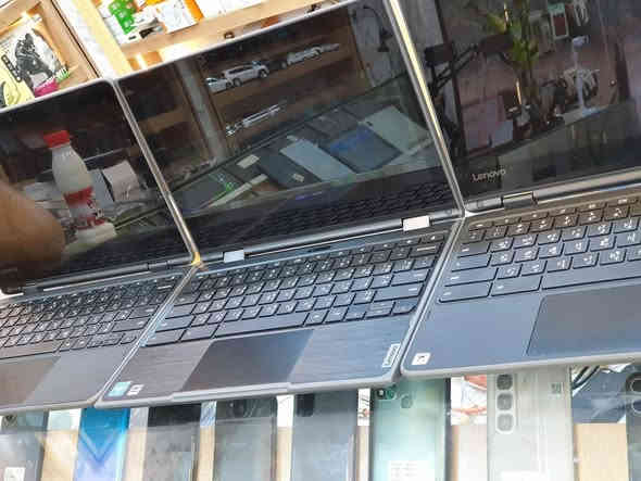 #لابتوب الدراسة توفر من جديد 🚨
لابتوب  كروم بنظام اندرويد للدراسة قلاب  360° لمس 💯✔
ذاكرة 32 والعشوائية 4
شاحنه تايب سي وبطارية 10 الاف ملي امبير
كيبورد عربي  ونضام عربي 
نضام اندرويد وسوق بلي 
الجهاز يعمل بنظام الاندوريد يدعم برامج التواصل الاجتماعية والتصفح والطباعة والالعاب 
وكذلك تكدر تشوف فيه Netflix و اليوتيوب مع امكانية تشغيل عالبطارية ذات الشحن الممتاز
الجهاز يشتغل بوبجي وماين كرافت وجميع الالعاب
 الاجهزه نظام كروم بوك
 ممكن اضافة ذاكرة لزياده المساحة 
الشاحنة اصلية
 مدخل لفلاش
 مدخل السماعه 
حجم الشاشه 13
يدعم دقة 8k 
..... 
سعر 95 الف دينار قلاب 360°  لمس
سعر 75 الف دينار غير قلاب لمس
.....
🚖متوفر توصيل لجميع المحافظات🚖
......
👍يتوفر لدينا العديد من الماركات وبأنسب الاسعار👍
🎁لمزيد من المعلومات راسل صفحة مكتب رعد البيار🎁
......
رمادي شارع التجنيد 🚦🚥🚦 خلف مستشفى الصفوة
قرب تقاطع الصياغ او قرب جامع الحاج كسار
☎️***********☎️
☎️***********☎️
