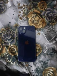 ايفون13 عادي للبيع  التفاصيل  البطارية 🔋84 معلاية  الجهاز كلشي ما مبدل...