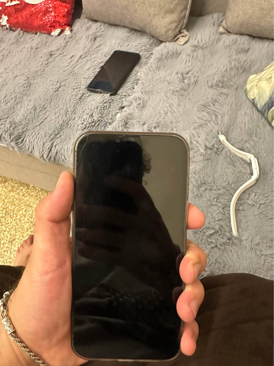 ايفون ١٣بروماكس 
ذاكره ٢٥٦
بطاريه 100%
مستبدل شاشه +بطاريه ثنين وكاله 
شرط فووول لا تقطيع ولا صرف 
ممغير معلومات ع مود الغش ميصير 
السعر 500 وبي مجال 
***********
والسوك كلشي بي ميعجبك عبره اخويه يروحلك فدوه
ولاتكسر بحلال العالم حلة, بابل
