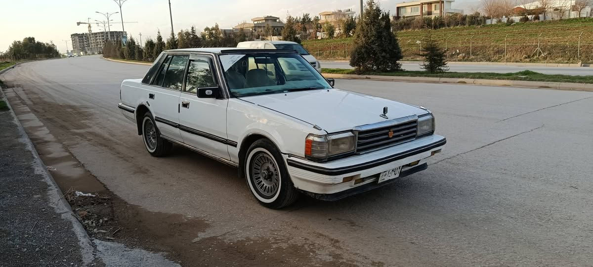 سۆپەر ١٩٨٥
ئارمی پلاستیک سلیمانی 
گێڕو مەکینەی ئەرنەبی ٢٥٠٠ 
چوار جام کارەبا 
قوفل مەرکەزی 
کارەبای و هەموی بەشەرت 
تایەی تازە
سعری ٢٠ 
ژم.*********** السليمانية, العراق
