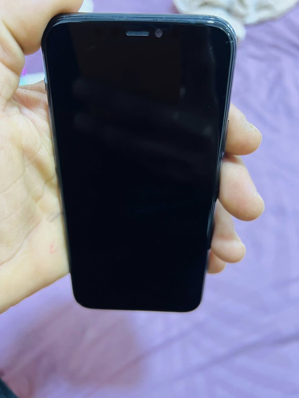 11برو ذاكرة ٦٤بطاريه٧٢ السعر اذا مو بلاش تاخذه بلاش للستفسار الاتصال ***********
