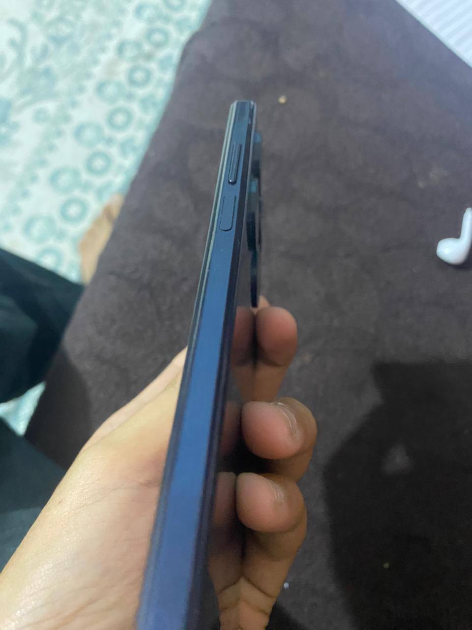 سلام عليكم جهاز هيرو 30 ماكس ذاكره 128 دبل شريحه يعني (خطين) نضيف للمراوس فقط للمراوس فقققط مكاني سماوه ***********
