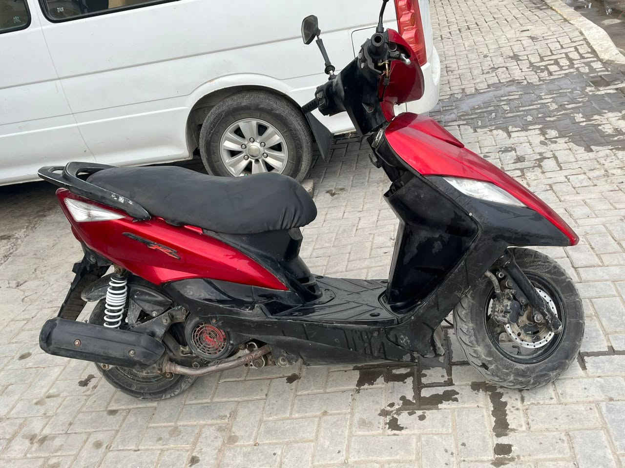 السلام عليكم دراجه ماكس ثعلب 140 للبيع دراجه محرك نضيف كهربائيات شغاله دراجه نكره سلف من اول نكره شغاله مكاني بغداد *********** متواجد واتساب فقط او اتصال فيس مامتواجد
