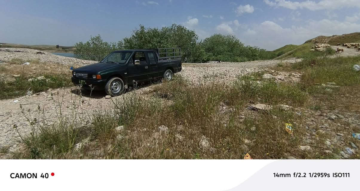 السلام عليكم بيكم ازوز ياباني محرك وكير 85 جديد رقم نينوى اخضر سنويه بال 19 ساقطه صفراءلون زيتوني موديل 91 سياره حلوه ناعسه شرط الوكاله والتحويل مكان موصل بادوش رقم***********السعر20ورق بيع او مراوس يرهم

