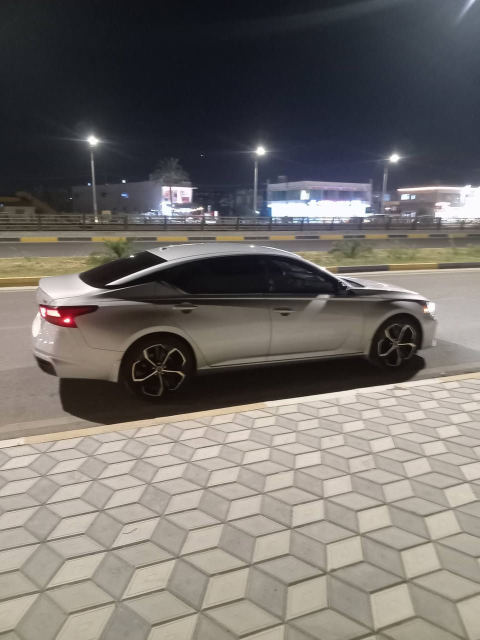 يا الله سلام عليكم لبيع التيما ورد أمريكي كاتي شمالي مديل 2024 فئة SR العنوان ديالئ بعقوبه رقم الهاتف ***********

