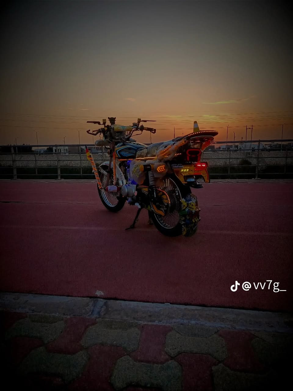 دراجه تايكر موديل 2025 خمسه كير  للبيع مصافه فول شرط الفحص باب اول السعر 950وبيهئ مجال دراجه مزوده فول شلعه فول  مكاني ال خمسه كيلو  تصال ***********
