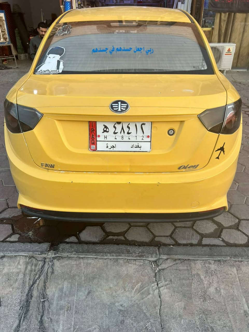 سياره جديد  دوشمه 
تخم تاير جديد 
ماشيه 130
مكان السياره بل الكوت مركز مدينه
السعر 55
تفاصل تصل برقم
***********
