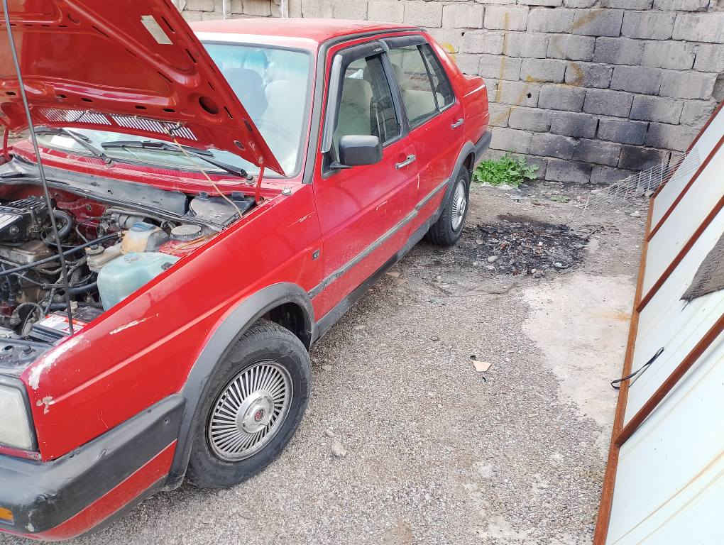 جيتا مديل 1991سياره حلوه باقي عل بلاد كير اتو محرك لا صرف ولا بخار مشروع شرط تحويل سنويه منتهي صار سنه دفتر بانزين موجود رقم موبايل *********** كركوك, العراق
