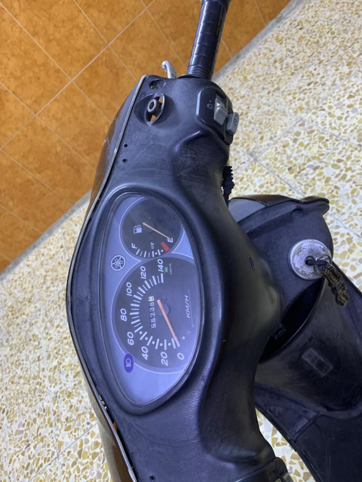 سلام عليكم

للبيع دراجة بريز رمبة ماشية 55الف دراجة وكالة ختم واحد كفر ومكينة اسم نقص مابيهة كلشي بيهة مختوم كفرات لاكسر لاشخوط مكينة متسمع صوتهة شلعة معدل كلة بلادي بريكات تاخذهة ربع مذبلهة مرايات بلادي تايرات جلاتين كابريتر بلادي وين ميعجبك افحص تجي وتشوفة اذا بيهة غير هاذة لحجي تاخذهة بلاش اسف ع اطالة 

عنواني بغداد مدينه الصدر  السعر 800 وبيهه مجال قليل انتصال وشلع عيوني 

رقمي***********
