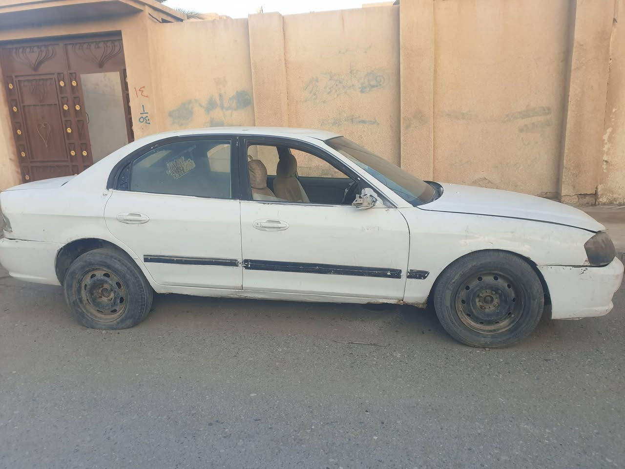 السلام عليكم للبيع سعرها 10 ورقات
كيا اوبتيما موديل 2000 فحص صلاح الدين سنويه بيضة كير ومحرك كورلا اوتوماتيك السيارة متروكة من زمان فحم في فحم انطيك السنوية والوكالة القديمه واسوي مكاتبة فقط السيارة فحم في فحم مكاني محافظة نينوى قضاء تلعفر واتساب او اتصال/***********
