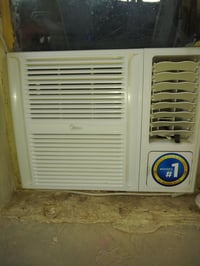 مكيف ميديا بس تبريد يجي بلادي 1طن مستعمل صيف واحد اخو الجديد ب٢٢٥ وبي ...