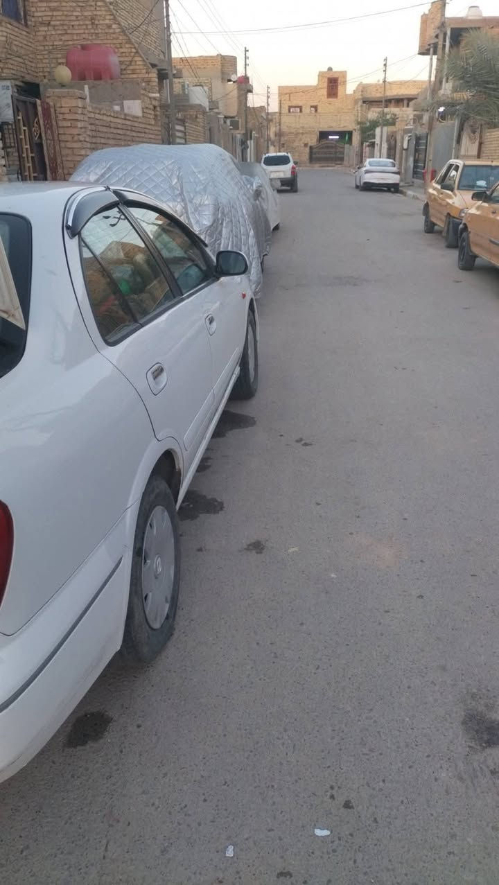 سلام عليكم
نيسان سني ياباني موديل ٨ 
رقم بغداد دولي جديد بأسمي
كير محرك قبق اسود لا تنقيص ولا تبخير
تبريد شغال 
مكاني ديوانيه 
***********
