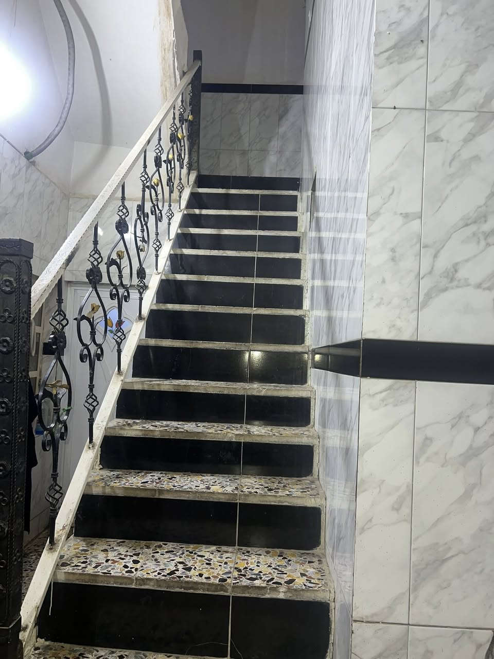 بيت خلفيه مساحته٨٠ بالشعله قطع الثالث عالوسطاني التواصل والاستفسار على هذه رقم ***********
