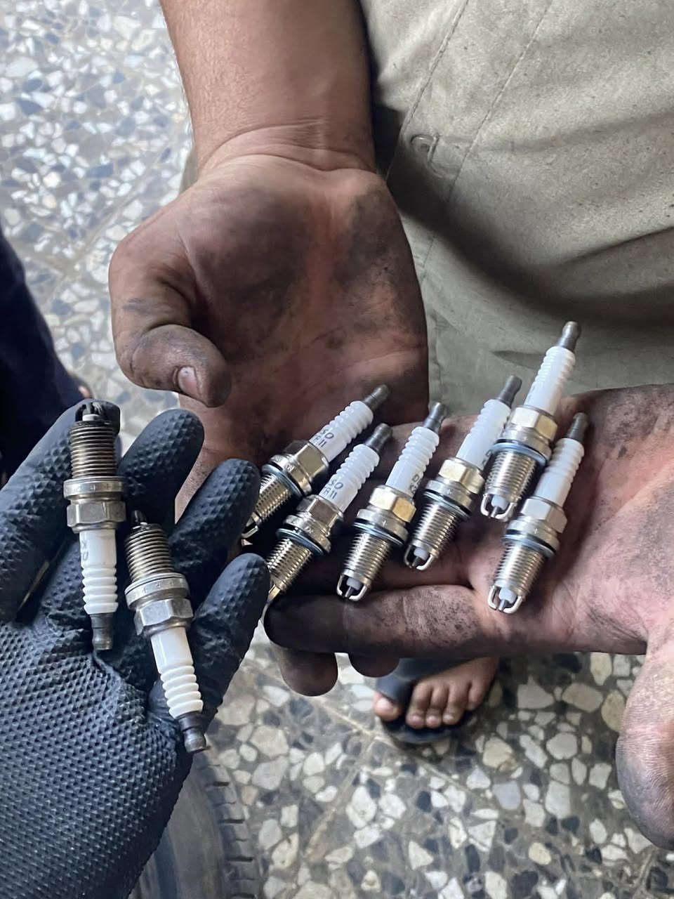 السلام عليكم
يتوفر جميع انواع القواعد والموديلات وبضمان شهر 

ويتوفر جميع انواع فلاتر البانزين وجميع انواع الفيتبمات وبضمان

ويوجد توصيل جميع المحافظات

عنوان الورشة النجف الاشرف

للطلب على الخاص

واتساب ***********
