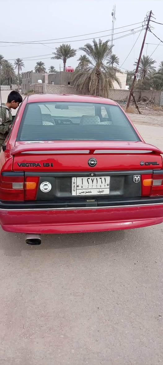 السلام عليكم سيارة اوبل فكتره ياباني سياره خير من الله مكفوله كير ومحرك  قليل جراد سياره مكانه الديوانية الحمزه الشرقي رقم الاتصال *********** بي واتساب ر
