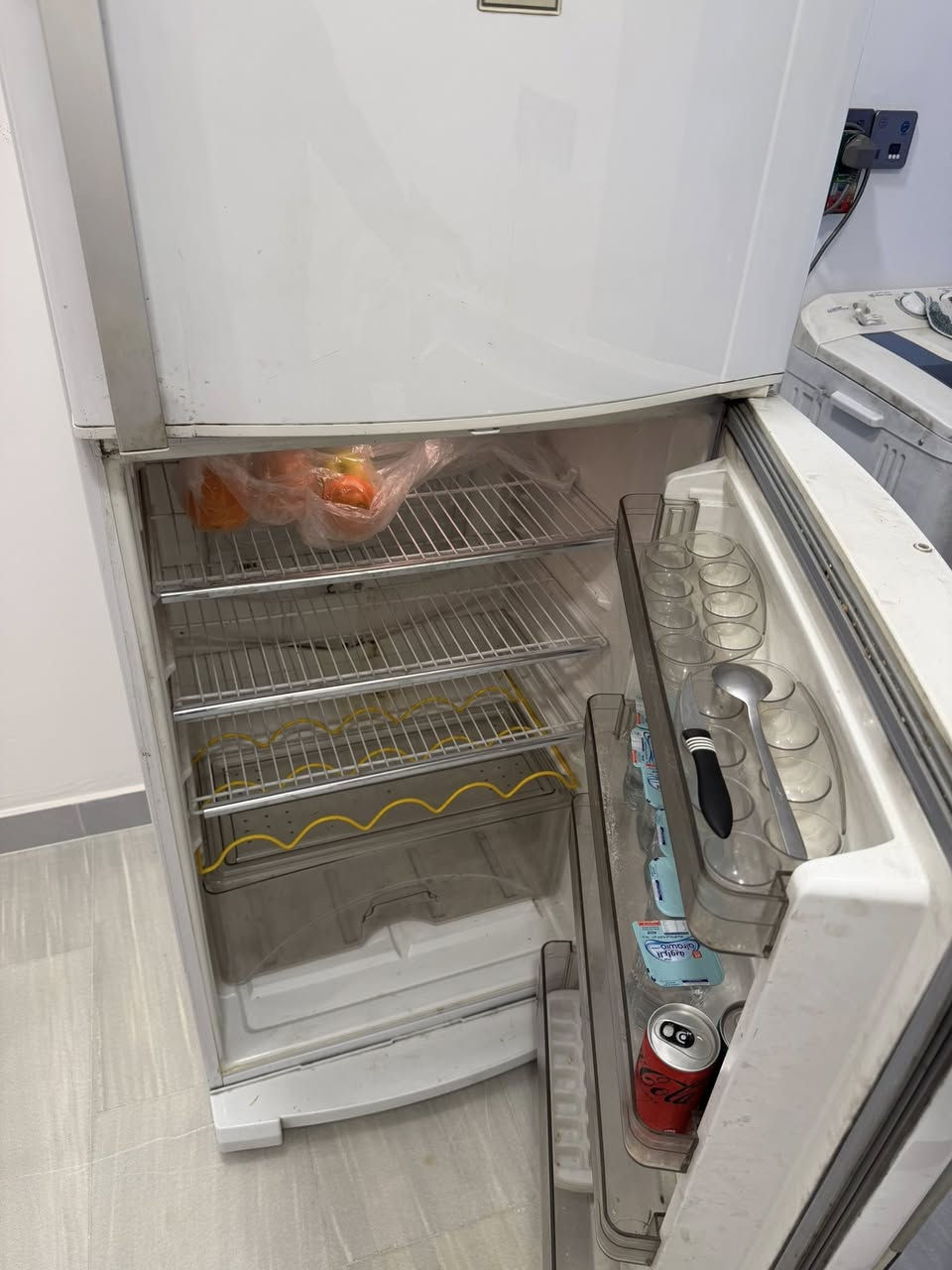 ثلاجة نضيفة كلش نوع نوبل باكستاني 
استخدام قليل مداخلة تصليح ابد 
سعر ٣٥٠الف بيه مجال 
للعلم ماخذيه ب٧٠٠ سابقا جديدة


**إذا كنت صاحب هذا الإعلان وتريد حذفه لأي سبب، رجاءا أرسل رسالة إلى الدعم الفني**