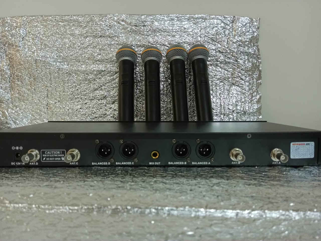 تابع الفيديو السلام عليكم ورحمة الله وبركاتة خدام الحسين توفر قطعتين مايكات لاسلكي باله جديد بكارتونته وجيسه مامستعملات من شركة TONOR برطاني اصلي وشركة G MARK امريكي اصلي اي استفسار هذه رقمي *********** اخوكم ملا عصام الكربلائي
