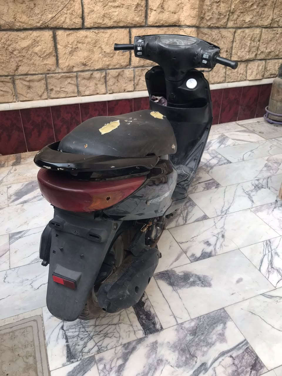 السلام عليكم شباب دراجه بريز للبيع دراجه نضيفه شغاله على الفحص تجي تفحص وتاخذ بس الكشن شويه مزلغ السعر ٦٠٠ وقابل للتفاوض تواصل *********** وات ساب أو اتصل على الرقم تحياتي
