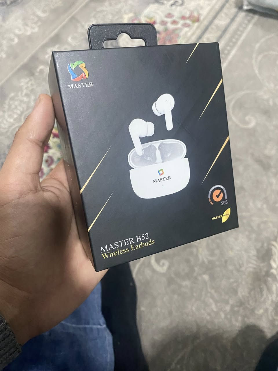 السلام عليكم
ايربود MASTER B52
راقيه كلش واصليه
نوعيه معروفه 
شرط الفحصص 
نضيفه كلش محافظ عليها
لون ابيض 
جميييع ملحقات كامله
فووووول مواصفات مذكوره بالصور
بيها Anc
عزل وصوت محيطي
و Game Mood
و ENC with AI 
بعد هواي سوالف
واعيد شرررط الفحص
السعر ٧٥ وبيها مجال للطيبين
رقمي ***********
مكاني كربلاء 
موجود توصيل.

