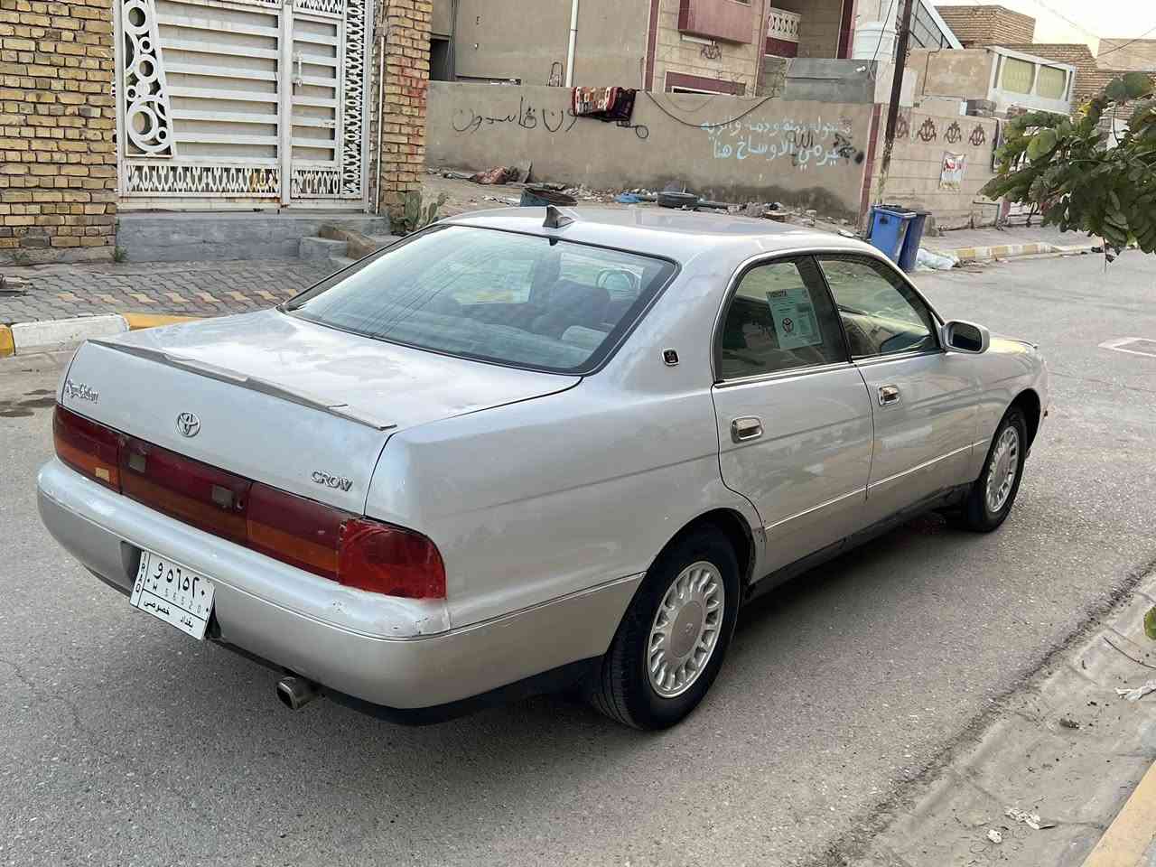 تويوتا بطة كراون موديل “ 1991مكفولة كفالة عامة من الضربة والتبديل فقط صبغ قطعتين  بسبب شخوط وجراد السيارة جديدة جداا وبعدها في حالة الوكالة أي نقص مابيها كير مكينة بالكارتون حدادية  كلشي جاهز  دواخلها جديده ع الابلاد وشغال نقص كد شعره مابيها جاهزة من جميع النواحي تخم تاير باتري جديد تبريد ثلج  رقم   بغداد  تتحول بكافة محافظات العراق سنوية لغاية ((2029))  العنوان واسط السعررررر((57))الاتصال 
للأستفسار: ***********☎️📞
