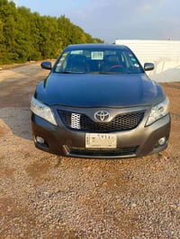 كامري ٢٠٠٩ • امريكي فول • رمادي