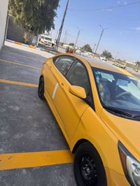 اكسنت موديل ٢٠١٢ ليبل واحد عدا البنيد حادثه بدون دواخل السياره جاهزه م...