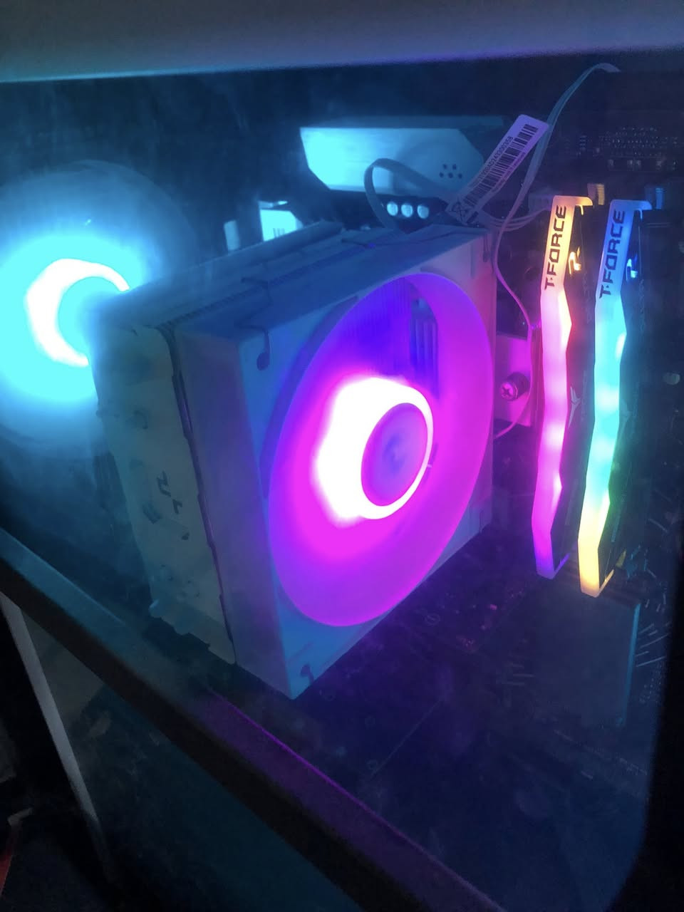 السلام عليكم شباب
معالج Ryzen 7 7700 BOX
المعالج مستخدم اخو الجديد حرفياً، الله شاهد اخذته من جان سعره غالي وجان ب٤٣٠ الف
مع الكارتونة الاصلية
رايدة للبيع بما يرضي الله، طبعاً بعده تحت الضمان ومكفول من كلشي
مكاني بغداد


**إذا كنت صاحب هذا الإعلان وتريد حذفه لأي سبب، رجاءا أرسل رسالة إلى الدعم الفني**