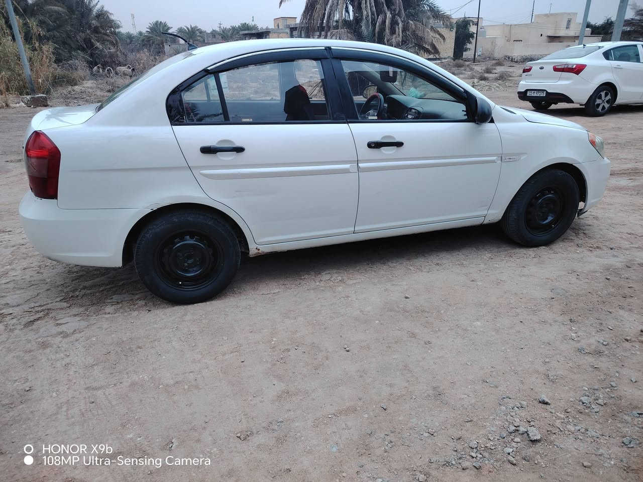 اكسنت ٢٠٠٧ خليجي  رقم ذي قار بأسمي فول عادي
تدفئه وتبريد مكفوله من الحادث بيها فقط  رشة الجاملغ الخلفي محرك ١٦٠٠  تخم تاير حداديه جديده باتري جديد 
سياره جاهزة مكانها السماوة للأستفسار ***********
