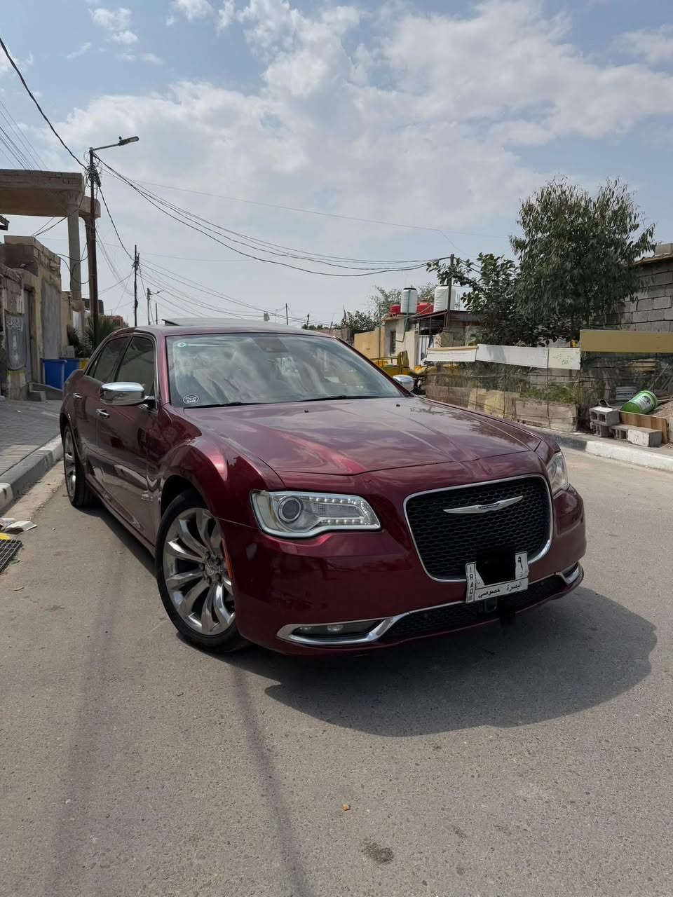 السلام عليكم وين الي دوّر فخامه اوباما مديل ١٧ اصل رقم بصره سياره فوووللاخر ( رادار ) لون مميز كرز وارد أمريكي بيه جاملق وبنيد بدون ايرباك جاهزه من كلشي كير ومكينه جدد تويل سعر ٢٢٥ بيه مجال العنوان بصره ابي الخصيب ***********
