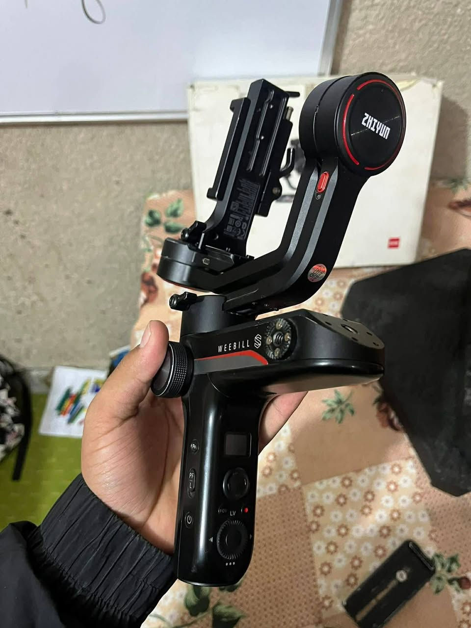 السلام عليكم عندي رونن كاميرا 150 الواصل 
بغداد الكاظمية 
رقم*********** 
     ***********
