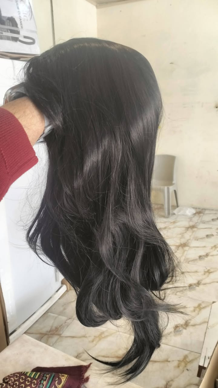 مو باروكه ضيم حرير أمانه الله
طولها 75 سم  صناعي مو طبيعي قيمها بنور الله واخذها


**إذا كنت صاحب هذا الإعلان وتريد حذفه لأي سبب، رجاءا أرسل رسالة إلى الدعم الفني**