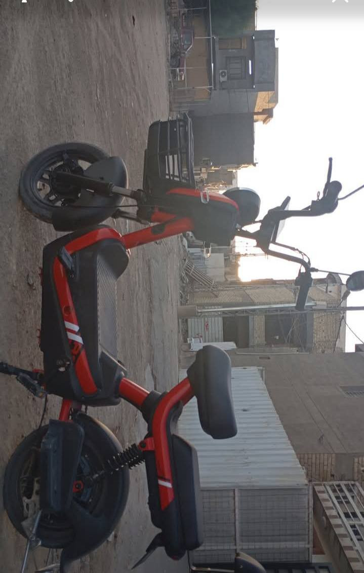 السلام عليكم
دراجه شحن 5بطاريات مع شاحنه وبريكات تايرات جوبلس  رايدها ب325الف مكان بغداد الغزالية رقم الهاتف ***********
