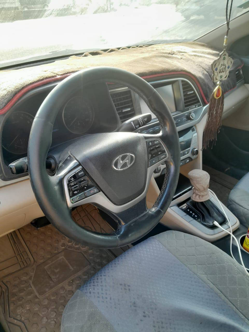 اسلام عليكم ورحمة الله وبركاته
النتره 2018

مواصفات نص فول 

شاشه كبيره 
كامره دواره
تحكم استيرن 

السياره كير ومحرك خير من الله

السعر 118 وبيها مجال حك الجيه 

رجأن لحد يكسر بحلال الناس ما عجبك المنشور اعبره

للاستفسار اتصل على رقم الهاتف ***********
