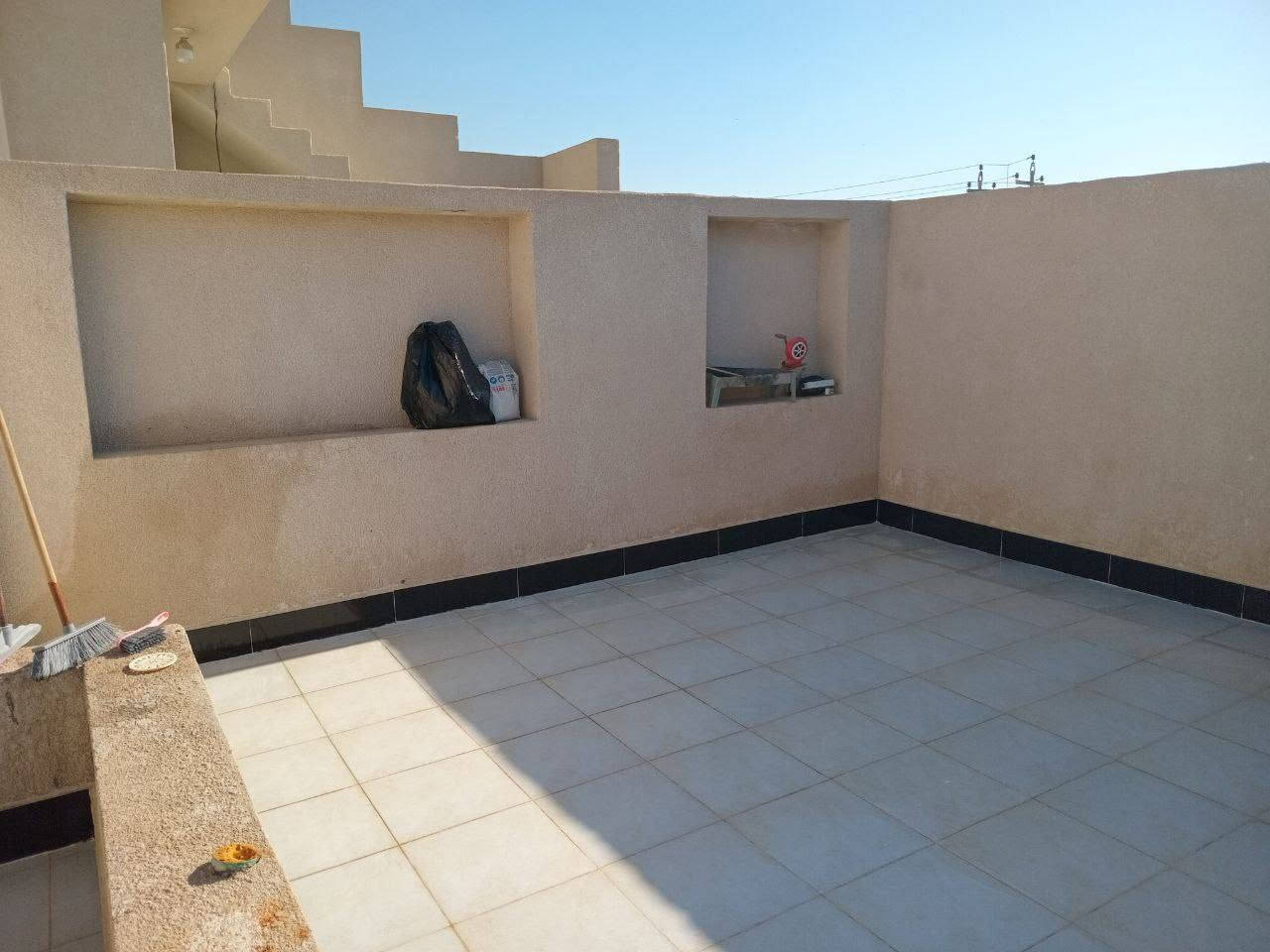 يا الله
السلام عليكم بيت ١٠٠ متر طابقين في حي الخضراء مقابل المعارض طابوك ومواد درجة أولى البيت يباع مع الاثاث وبدون الاثاث السعر خاص او الاتصال على الرقم ***********
