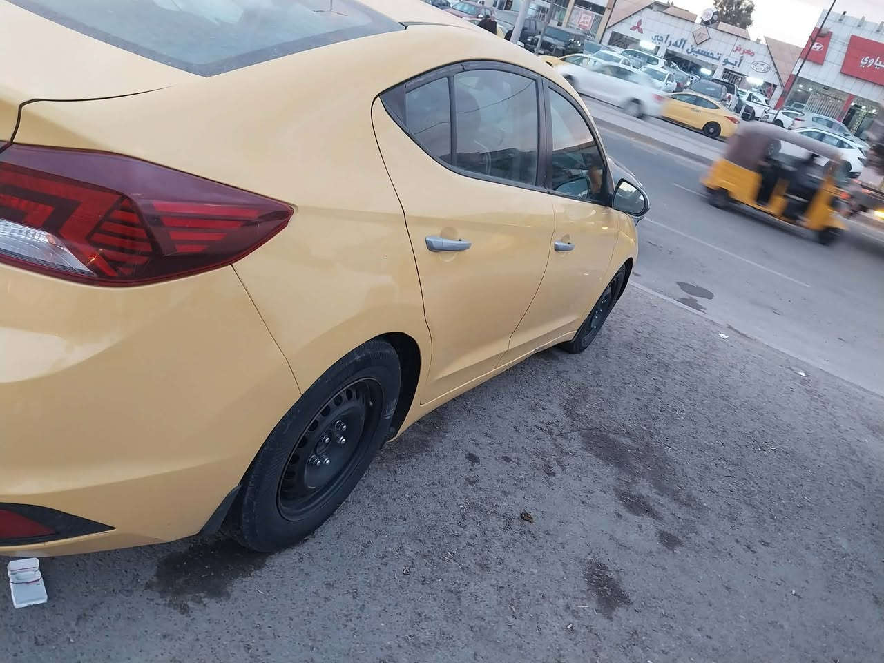 السلام عليكم للبيع النترا موديل 2020مكان واسط #الصويرة سعر 128 وبيه مجال رقم ***********
