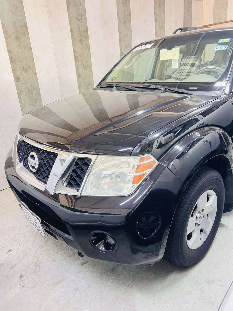 سلام عليكم باتفيندر مديل 2008 السياره نضيفه 
مكينه و كير تبريد تدفأه وصدر امامي خلفي تخم تاير وكهربائيات كله جديد وشغال ما بيها أي نقص 
7راكب 3 قطع تبريد 
رقم بغداد 
يوجد بيع ومراوس 
الرقم ***********
