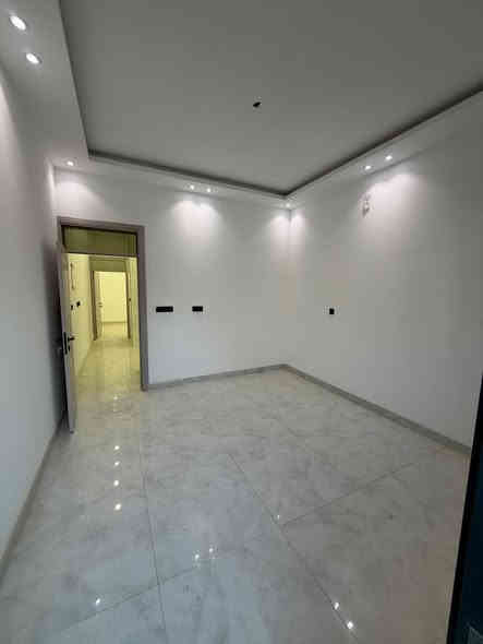 للبيع  #الغزالية
مساحة ٥٠م
واجهه ٤م نزال ١٢،٥م

الغزالية الكفاءات العدل الثانية محلة ٦٤٩
بناء من الاساس  📣
يحتوي على
🔴صالة
🔴مطبخ
🔴صحيات ٢ 
🔴غرف نوم ٣
للاستفسار الاتصال 
***********
او زيارة المكتب في الغزاليه شارع البداله مقابل الكوخ 
مكتب الهندسي للعقار
