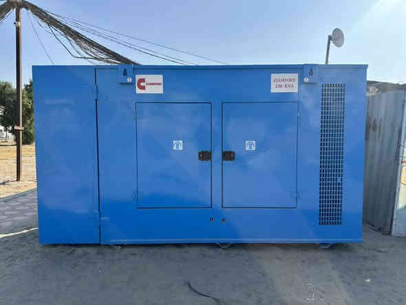 سلام عليكم 
للبيع كاتم تسكام جديد 2025
يرهم عليه ايي مكينه 250كي ڤي 
ملحقاته كامله للستفسار
***********
