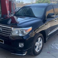 لاندكروزر VXR • V8 • ٢٠١٤