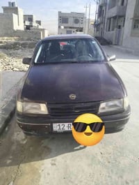 اوبل فكترا حجم 20 للبيع سياره كير اوتوماتيك شرط  محرك 20  طخم جديد  ال...