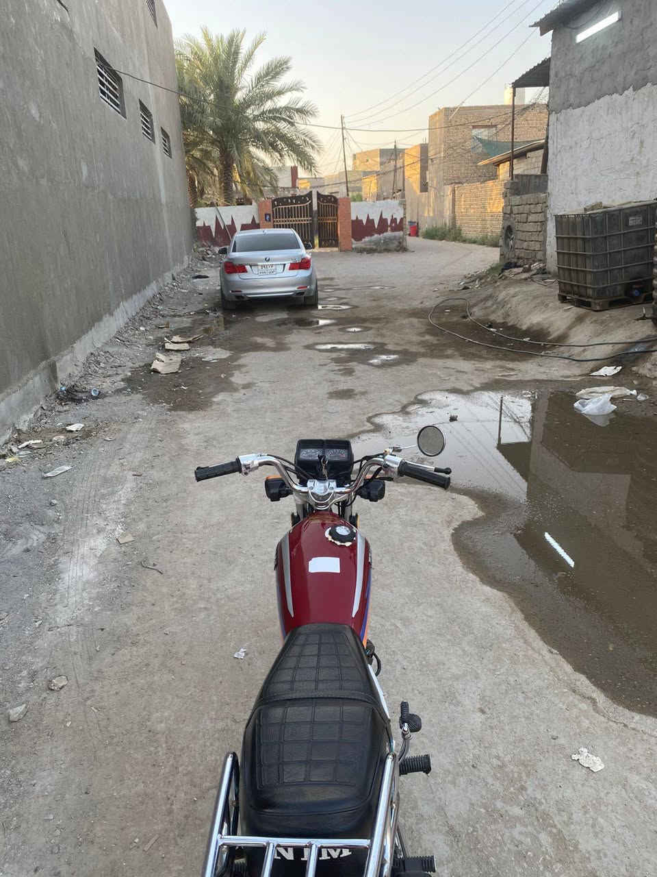 السلام عليكم دراجة ايراني امتياز 2025دراجه كفاله  غراض شلامجه 
1دبلات وره وكدام
2تانكي وصفاحيت 
نضافه فول شلعه ومعدل اوراق سكنر تايرات جدد كهرباءيات  كله شغاله كلوب ثلجي 
المو شراي لا يتصل 
***********
