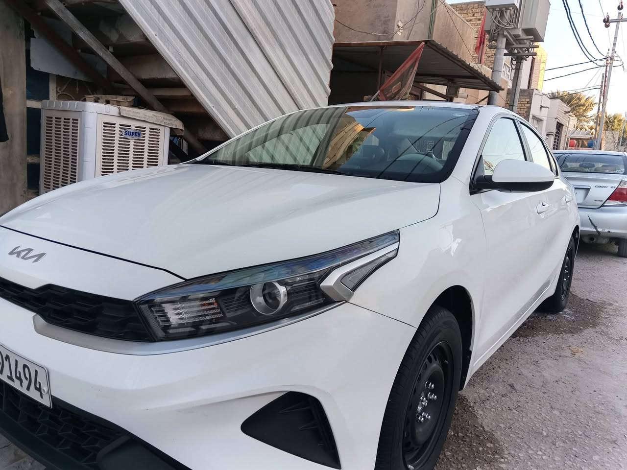 سلام عليكم
سيراتو مديل 24
رقم أربيل تحويل او وكاله 

كفاله عامه

محرك 2000

ماشيه ٤٠

موصفات عاديه

بهي بكرت ماشر ع بصوره

سعرها ١٨٢ بهي مجال بسيط

تلفوني ***********

مكاني نجف
