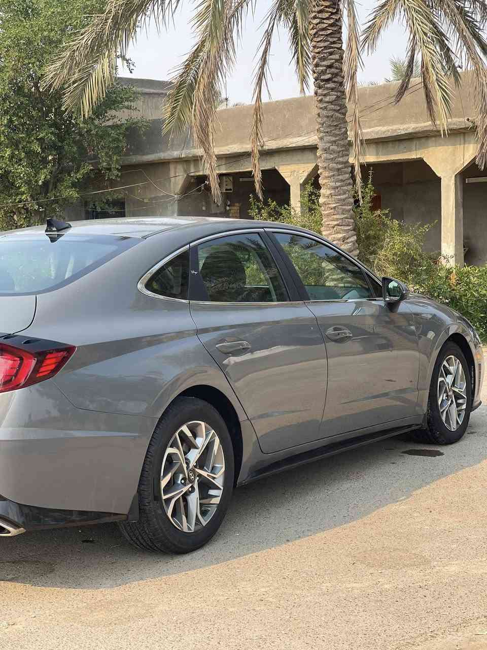 للبيع سوناتا 2023SEL فول مواصفات عدا الفتحه رقم اربيل شرط التحويل                         
لون مميز
مواصفات
بصمة 
تشغيل عن بعد
بصمة ابواب
كشن كهربائي
كامرة دواره 
رادارات جانبيه وخلفيه واماميه
لايت 3عدسات
ويل كب
اشاير بالمري
بك لايت لد
فتح الجنطه ذكي
سياره حادثها فقط رصعة بالبنيد وتم تعديلها ع البارد
وبيها كلير من امريكا 
سعر 162وبيها مجال
مكان بغداد الجادرية او واسط الزبيدية
***********واسط 
***********بغداد
