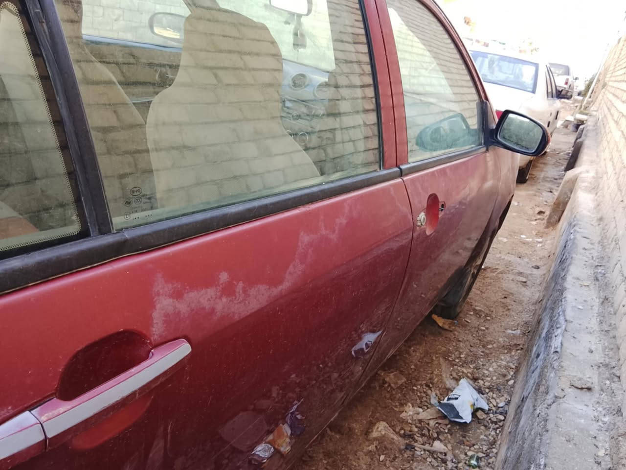 عند هاي السياره بي وايدي  كوم حديد    يعني بدون راعي لحم على بريه  كيره كايم  محرك نظيف سياره تجي تسحبه تحمل بعد انت   السعر ٢٠ اوبيه مجال او مراوس اب سياره بس كون بيه راعي  العنوان واسط الكوت حي الحكيم ***********واسط
